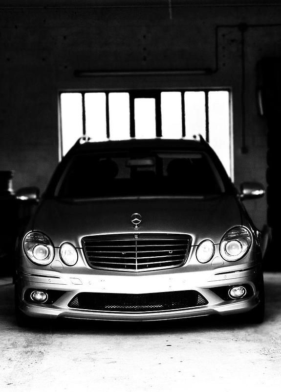 Silber Gebraucht 2008 Mercedes E500 Avantgarde Kombi | 11.500 € (Fairer Preis) - Bild 1/4