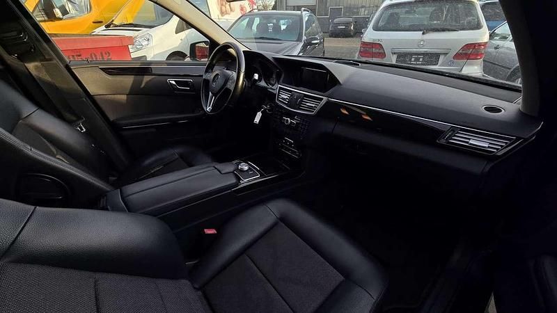 Gebraucht Mercedes E350 265 PS (194 kW) 2012 Tenoritgrau  metalliclack Kombi