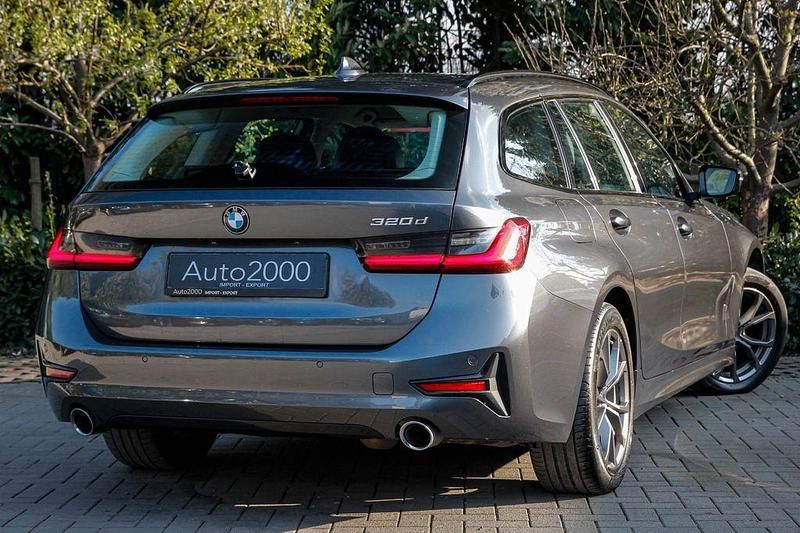 Gebraucht BMW 320 Sport Line 190 PS (139 kW) 2019 Grau Limousine