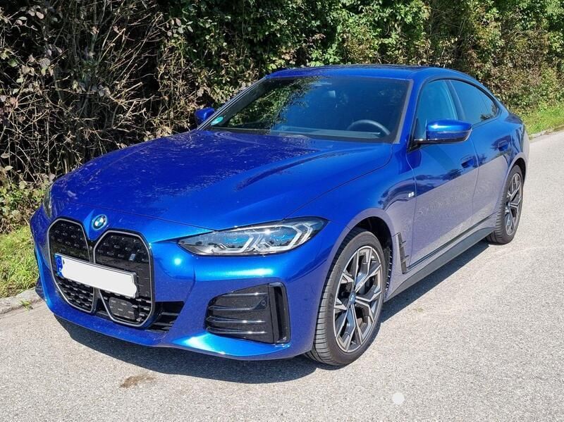 Blau Gebraucht 2023 BMW i4 M Sport Limousine | 53.990 € (Teuer) - Bild 1/4