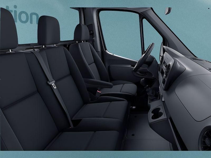 Schwarz Gebraucht 2023 Mercedes Sprinter Van | 40.249 € (Teuer) - Bild 1/4