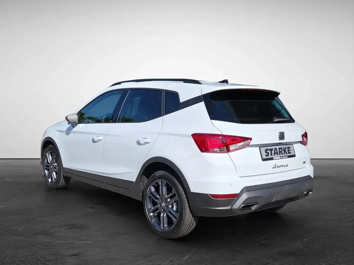 Neu Seat Arona FR 116 PS (85 kW) 2026 Weiß ("nevada" weiss) SUV