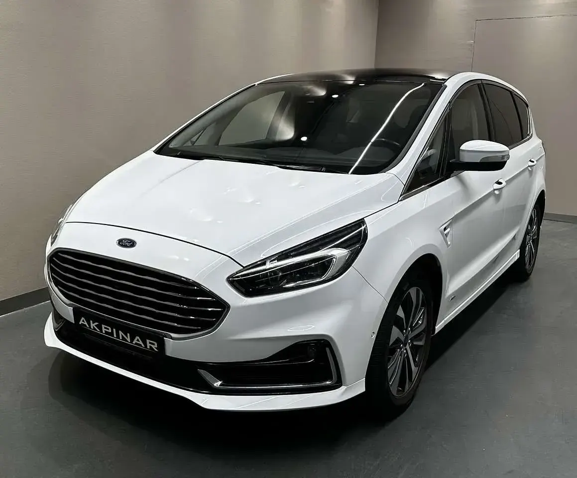 Gebraucht Ford S-MAX Titanium 190 PS (139 kW) 2022 Weiß Van / Kleinbus