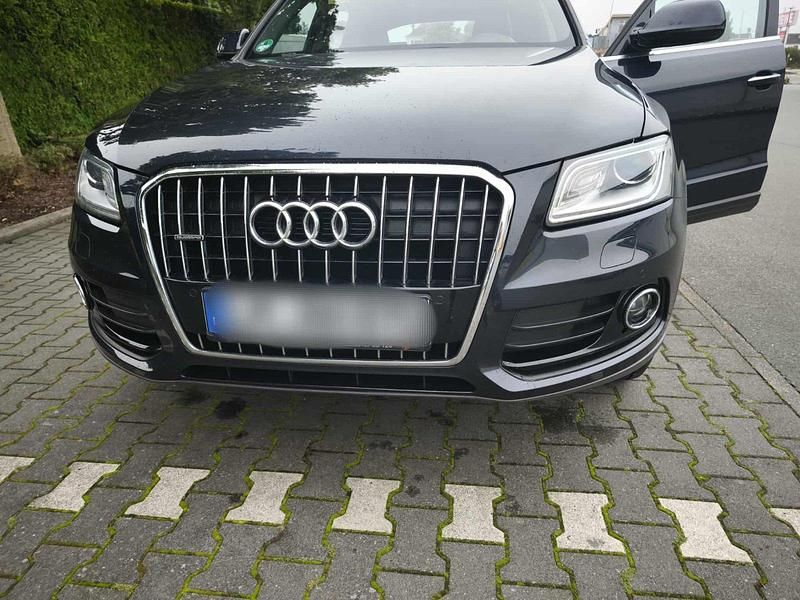 Blau Gebraucht 2017 Audi Q5 SUV | 17.000 € (Guter Preis) - Bild 1/4