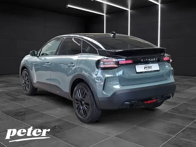 Neu Citroën C4 136 PS (100 kW) 2026 Grün SUV