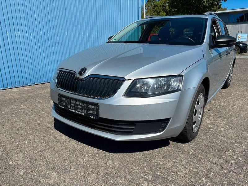 Silber Gebraucht 2015 Skoda Octavia Active Kombi | 6.200 € (Fairer Preis) - Bild 1/4