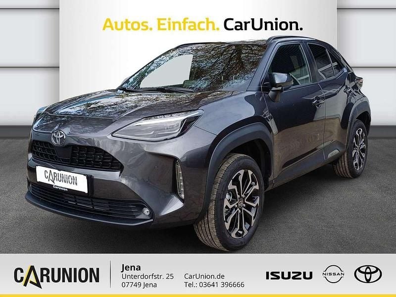 Grau Gebraucht 2025 Toyota Yaris Cross SUV | 27.990 € (Fairer Preis) - Bild 1/4