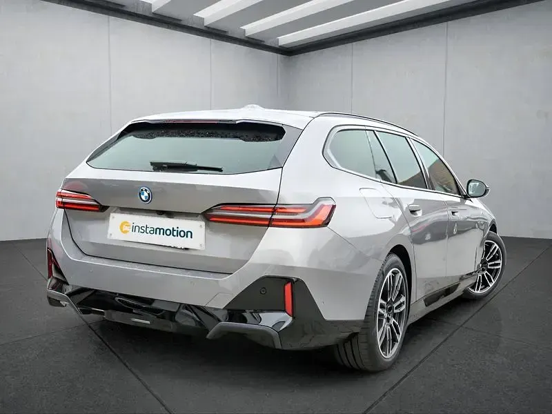 Second-hand BMW i5 289 kW (394 CP) 2025 Gri Break