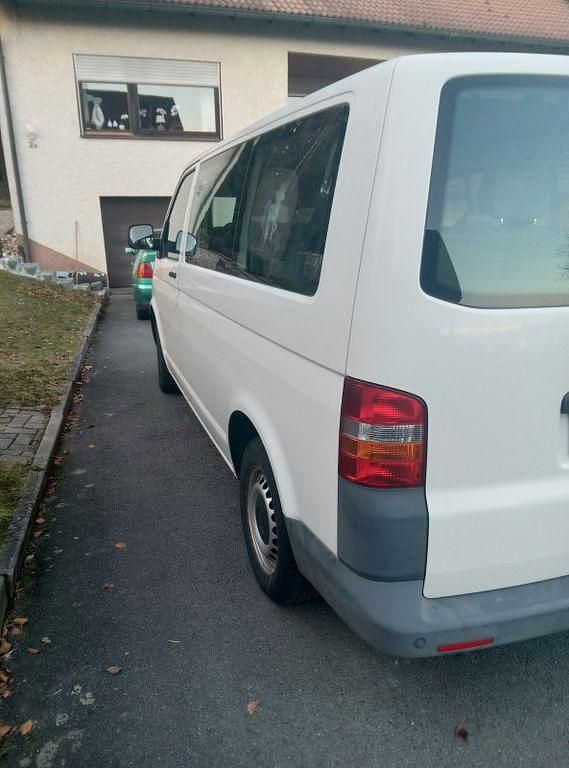 Gebraucht VW T5 131 PS (96 kW) 2010 Weiß Van