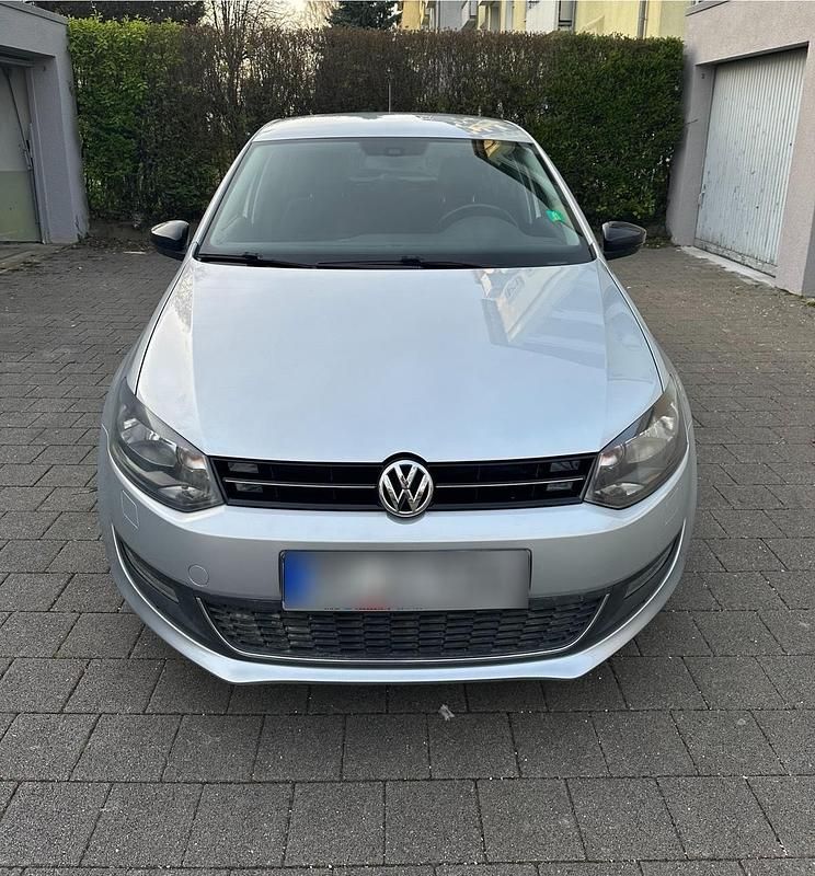 Gebraucht VW Polo Style 69 PS (50 kW) 2012 Silber Kleinwagen