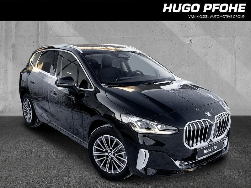 Schwarz Gebraucht 2024 BMW 218 Active Tourer Basis Van / Kleinbus | 28.649 € (Superpreis) - Bild 1/4