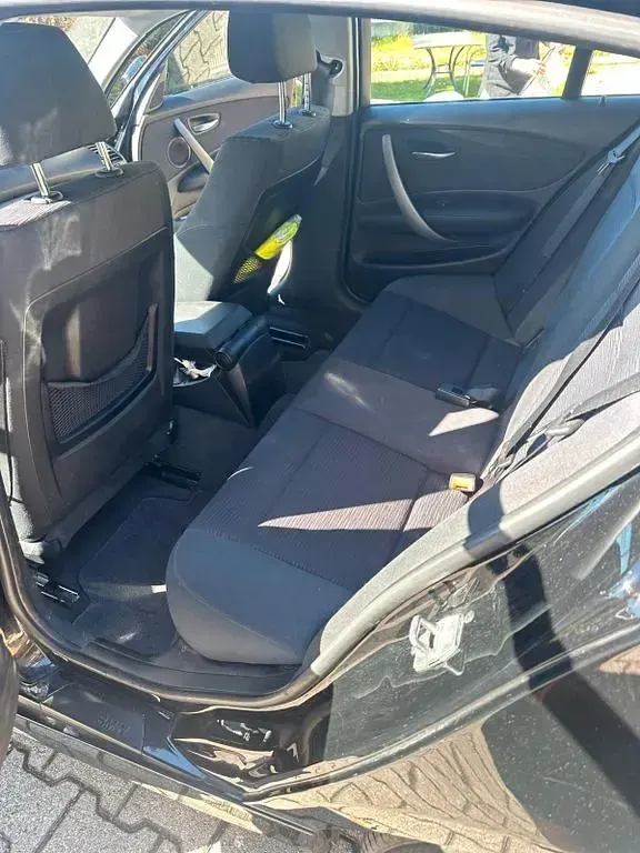 Gebraucht BMW 116 122 PS (89 kW) 2010 Schwarz Kleinwagen