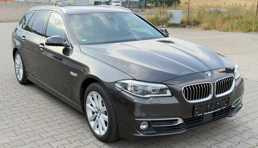 Gebraucht BMW 530 Luxury Line 258 PS (189 kW) 2013 Braun Kombi