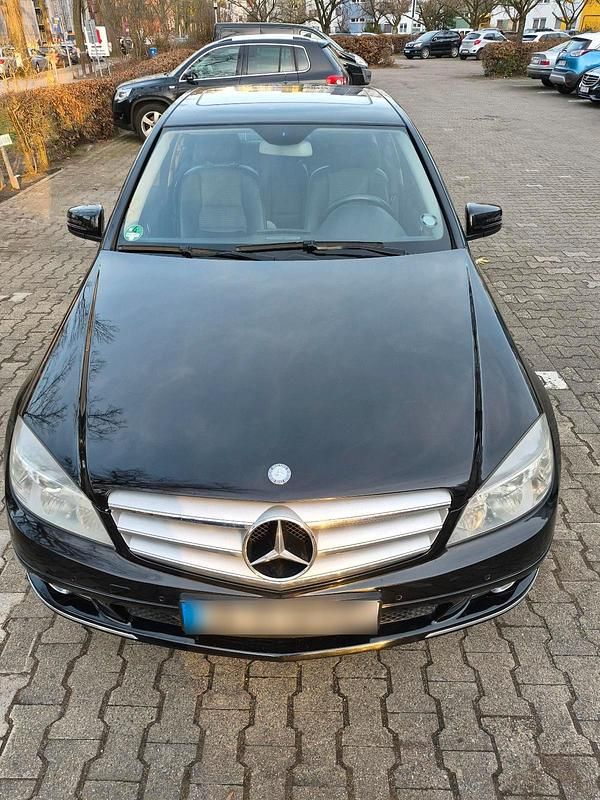 Gebraucht Mercedes C180 156 PS (114 kW) 2010 Schwarz Limousine