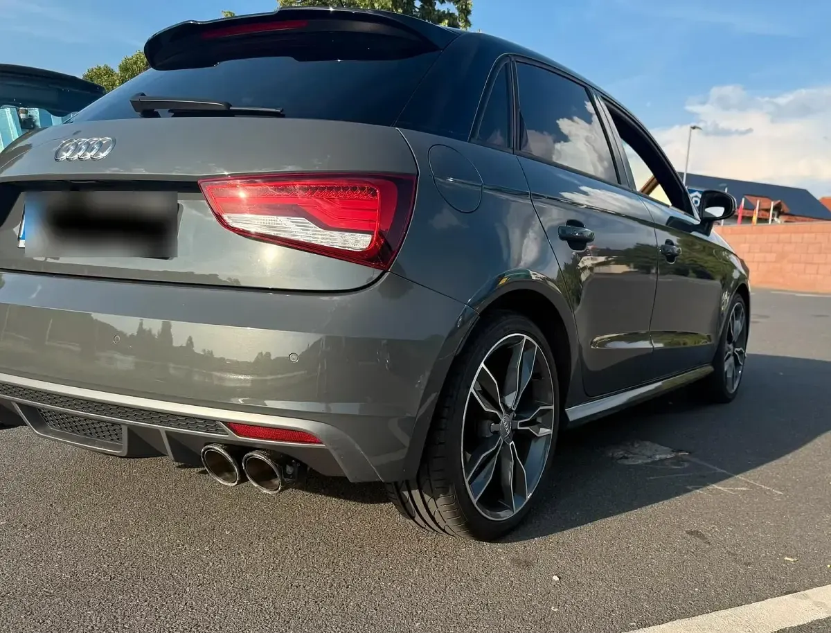Gebraucht Audi S1 Sportback 231 PS (169 kW) 2016 Grau Kleinwagen