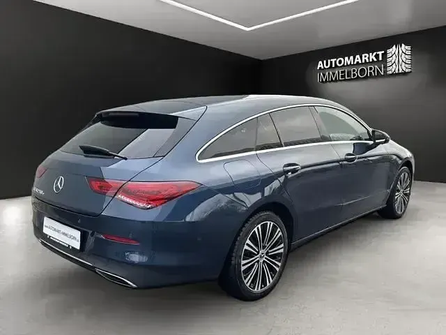 Gebraucht Mercedes CLA250 218 PS (160 kW) 2021 Denimblau Coupé