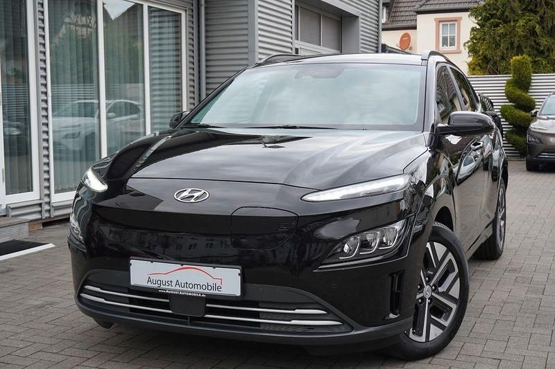 Gebraucht Hyundai Kona 100 kW (136 PS) 2023 Phantom black SUV