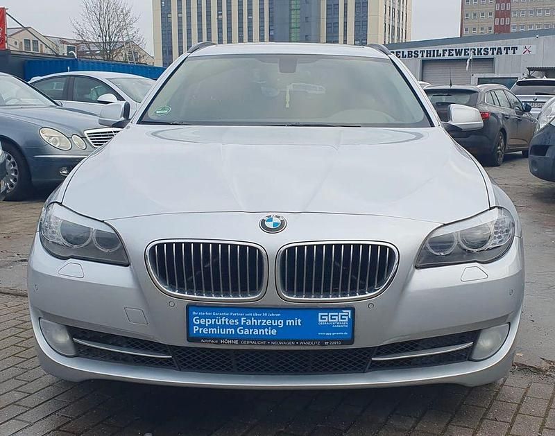 Gebraucht BMW 520 184 PS (135 kW) 2013 Silber Kombi