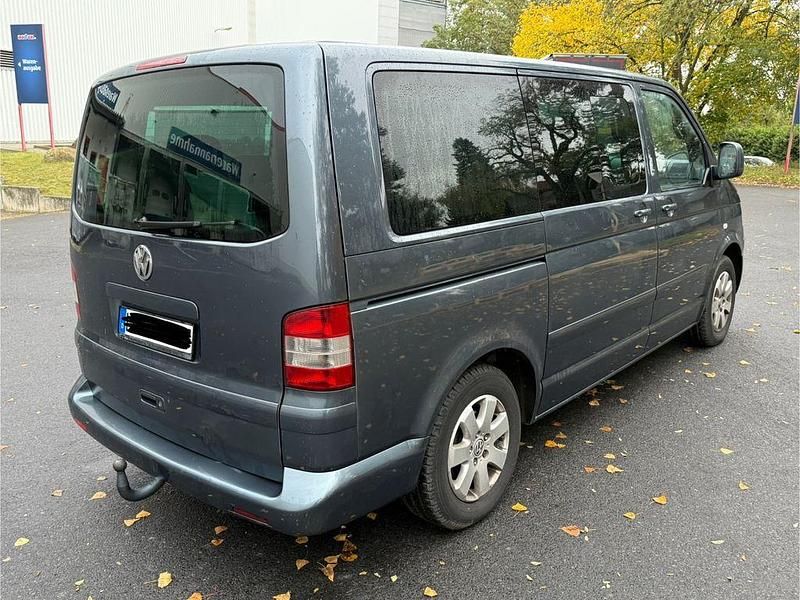 Usata VW Multivan 174 CV (127 kW) 2004 Grigio Monovolume