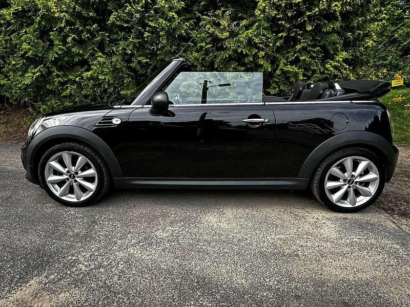 Gebraucht Mini One Cabriolet 98 PS (72 kW) 2015 Schwarz (metallic) Cabrio