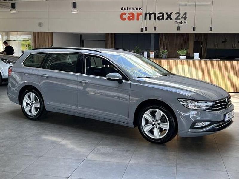 Grau Gebraucht 2022 VW Passat Business Kombi | 20.970 € (Superpreis) - Bild 1/3