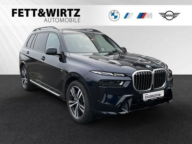 Gebraucht BMW X7 M Sport 381 PS (280 kW) 2025 Carbonschwarz metallic SUV