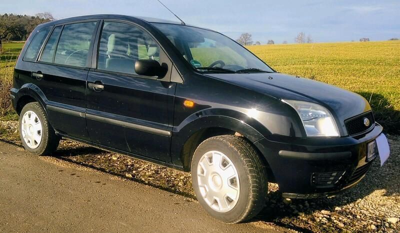 Blau Gebraucht 2005 Ford Fusion Kleinwagen | 2.199 € (Fairer Preis) - Bild 1/4