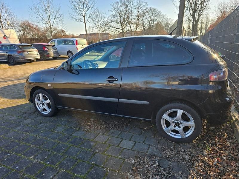 Gebraucht Seat Ibiza 85 PS (62 kW) 2007 Schwarz Kleinwagen