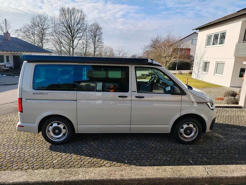 Gebraucht VW California Beach 150 PS (110 kW) 2024 Grau Van