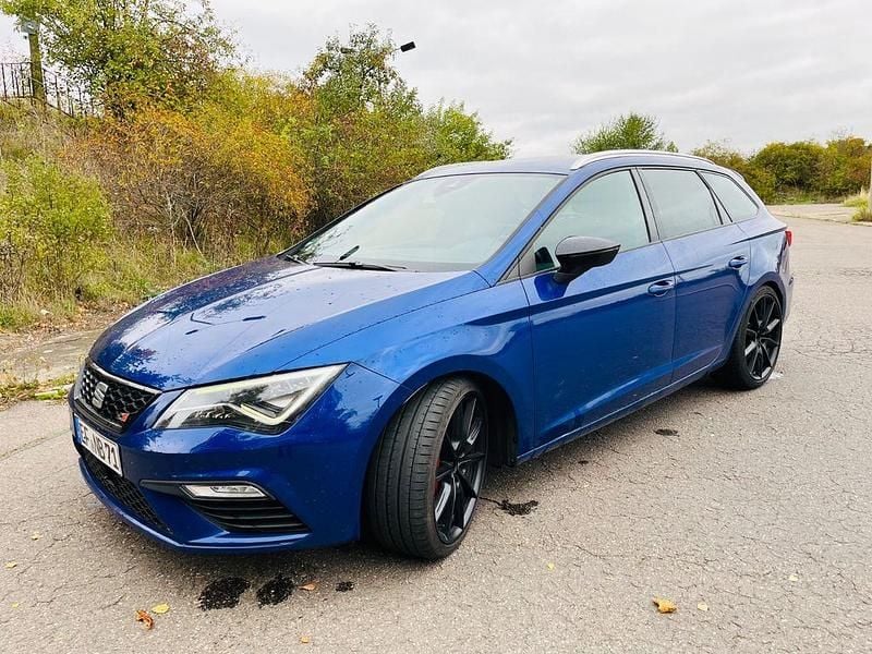 Blau Gebraucht 2018 Seat Leon CUPRA Kombi | 16.499 € (Guter Preis) - Bild 1/4