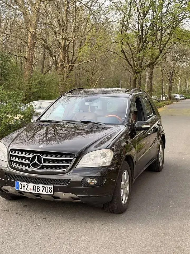 Gebraucht Mercedes ML320 224 PS (164 kW) 2008 SUV
