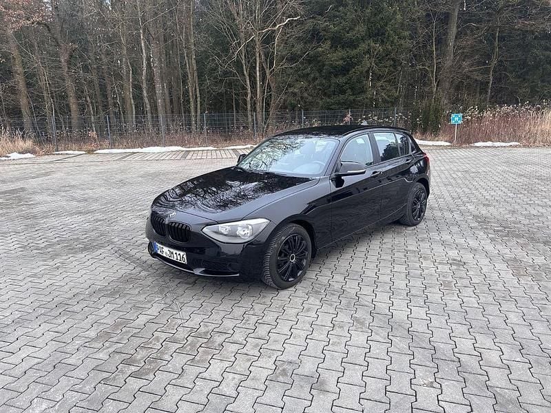 Gebraucht BMW 116 136 PS (100 kW) 2013 Schwarz Kleinwagen