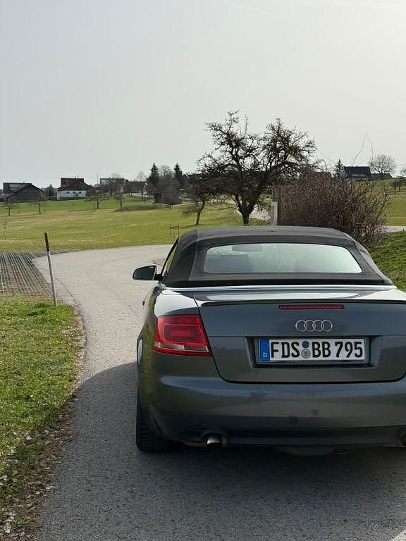 Gebraucht Audi A4 Cabriolet S-Line 140 PS (102 kW) 2007 Grau Cabrio