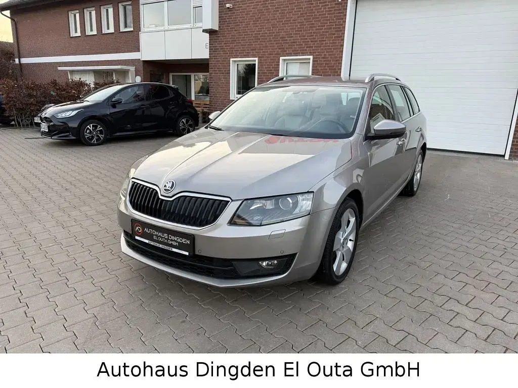 Gebraucht Skoda Octavia Elegance 140 PS (102 kW) 2014 Beige Kombi