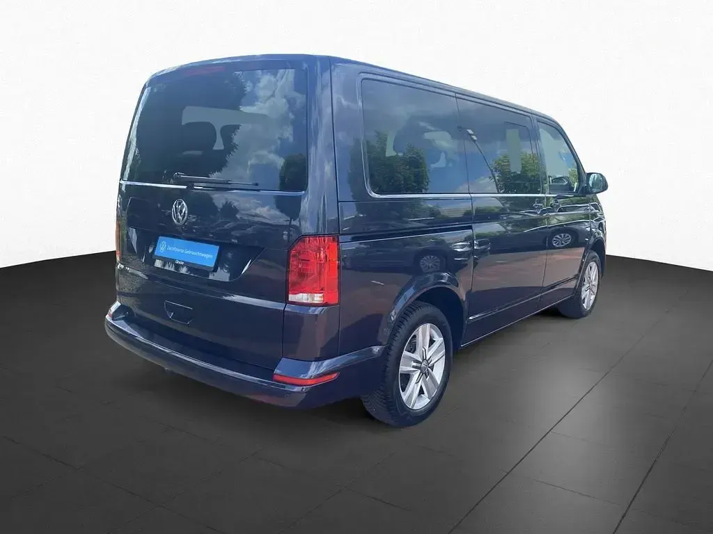 Gebraucht VW Multivan Comfortline 204 PS (150 kW) 2023 Blau Van / Kleinbus