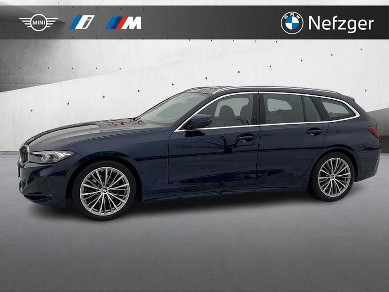 Gebraucht BMW 320 Performance 190 PS (139 kW) 2022 Blau Kombi