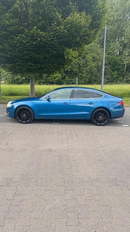 Blau Gebraucht 2011 Audi A5 Coupé | 8.500 € (Guter Preis) - Bild 1/4