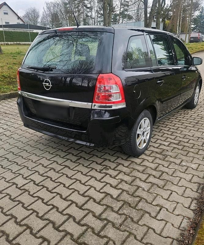Gebraucht Opel Zafira 140 PS (102 kW) 2009 Schwarz Van / Kleinbus