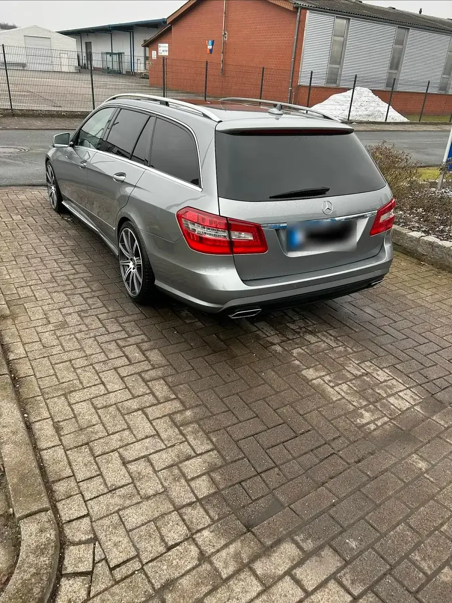 Gebraucht Mercedes E500 408 PS (300 kW) 2012 Grau Kombi