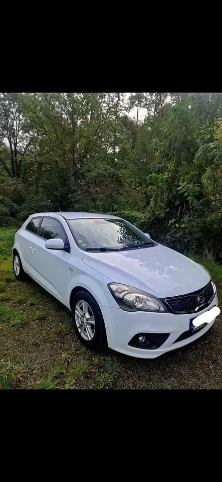 Gebraucht Kia Ceed Attract 90 PS (66 kW) 2011 Kleinwagen
