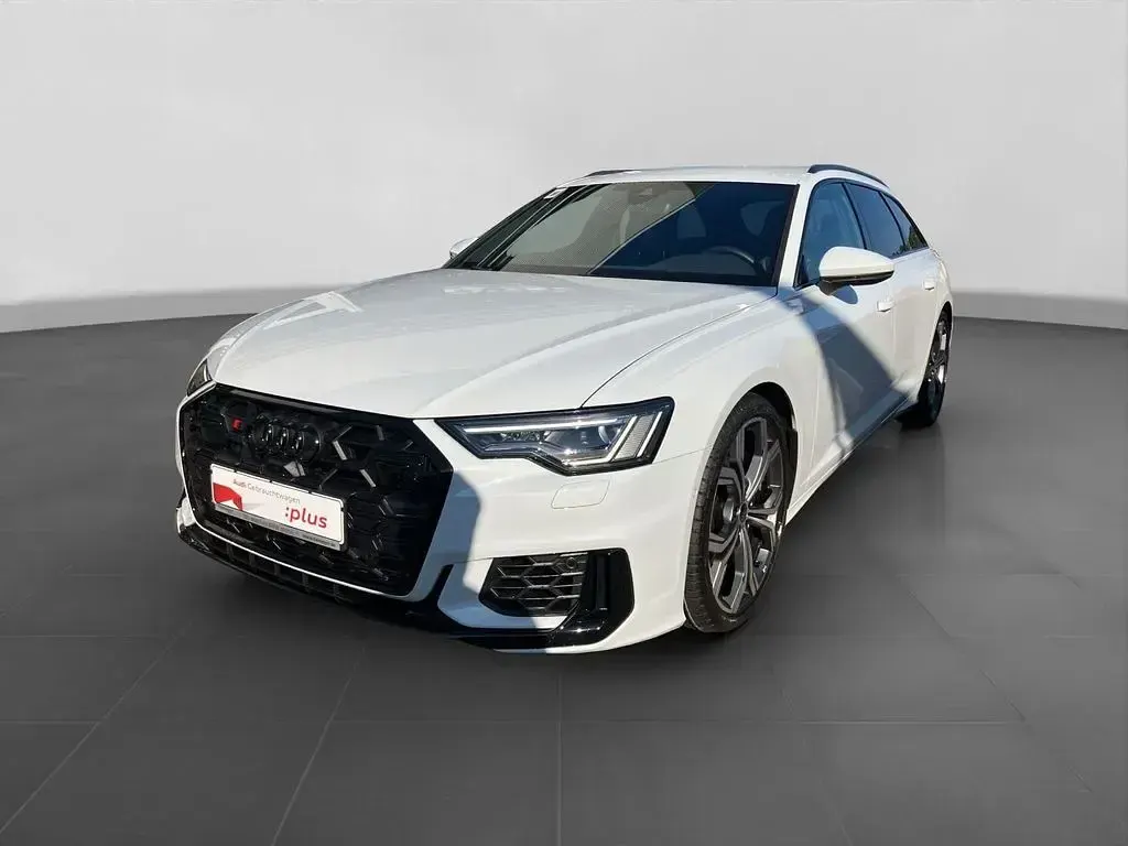 Gebraucht Audi S6 Ambiente 344 PS (253 kW) 2024 Gletscherweiß metallic Kombi