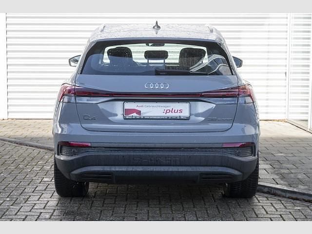 Gebraucht Audi Q4 e-tron Comfort 125 kW (170 PS) 2021 Kieselgrau SUV