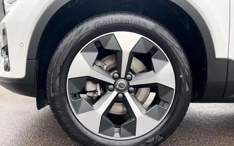 Gebraucht Volvo XC40 Plus 197 PS (144 kW) 2025 Andere SUV