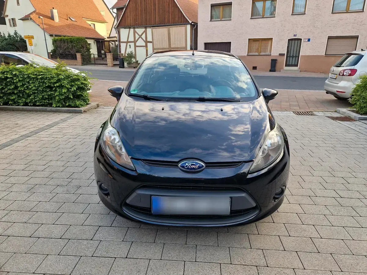 Gebraucht Ford Fiesta 82 PS (60 kW) 2009 Schwarz Kleinwagen