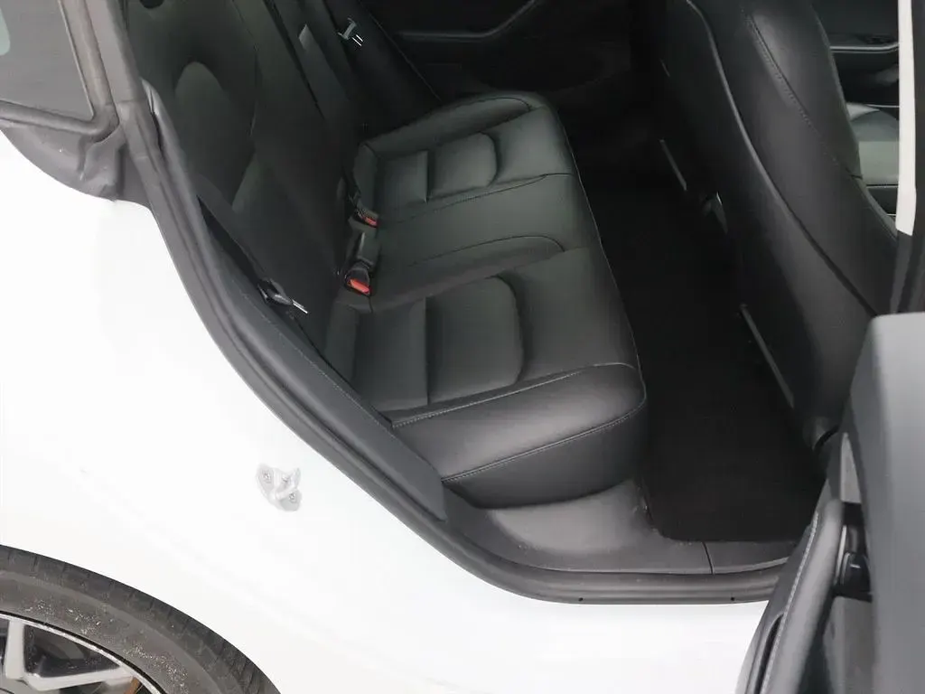 Gebraucht Tesla Model 3 Standard Range 225 kW (306 PS) 2020 Weiß Limousine