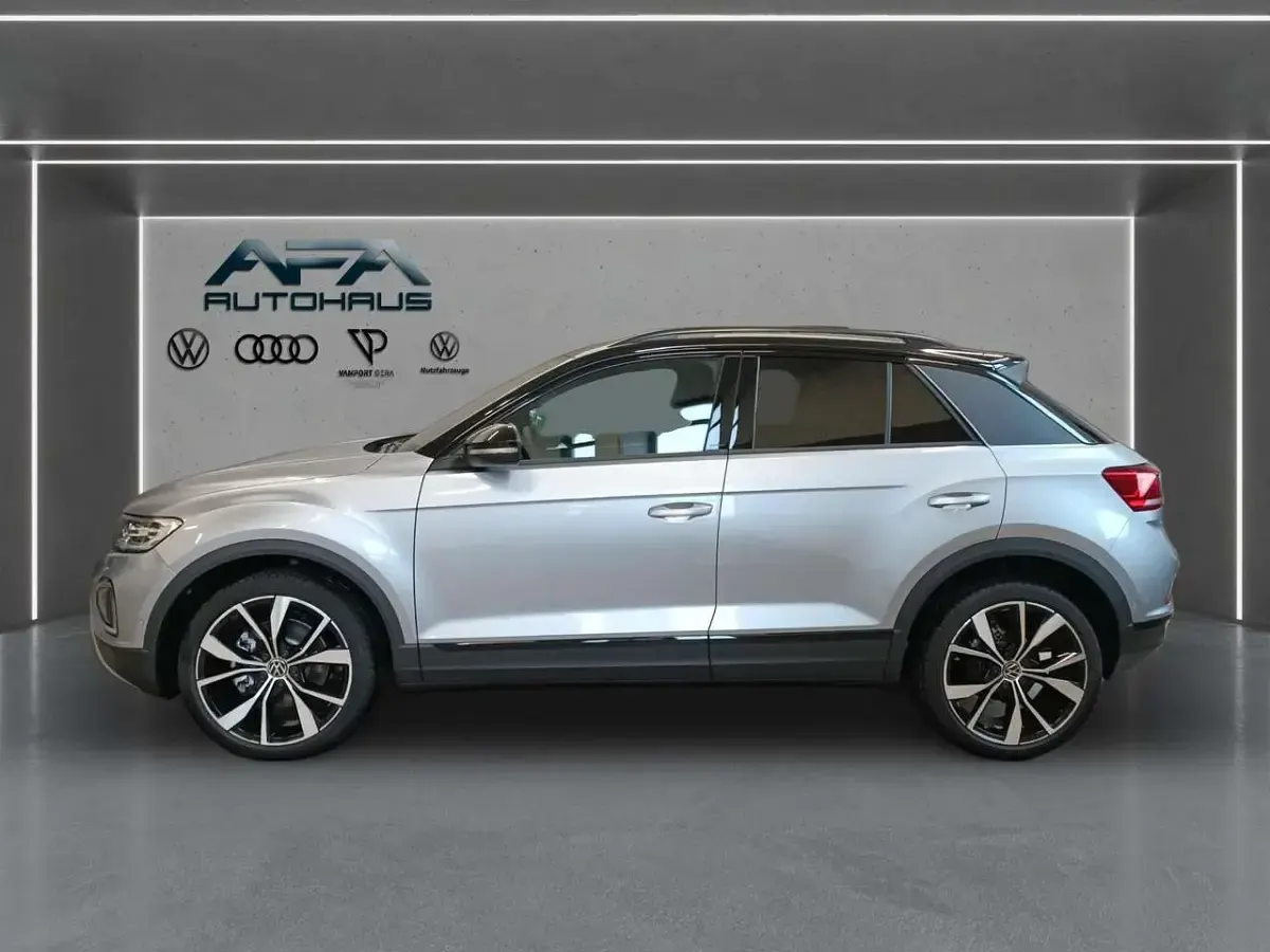 Gebraucht VW T-Roc Style 150 PS (110 kW) 2025 Pyritsilber metallic / schwarz SUV