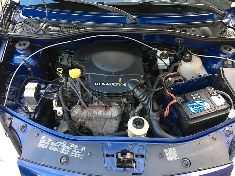 Gebraucht Dacia Sandero 75 PS (55 kW) 2010 Blau Limousine
