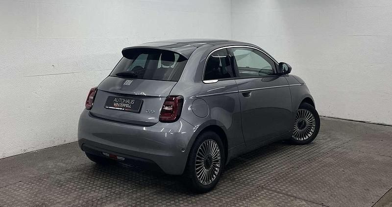 Gebraucht Fiat 500e Style 142 kW (194 PS) 2023 Mineral grau Limousine
