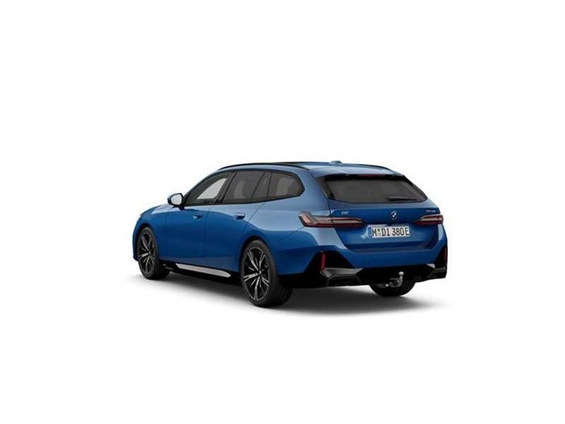 Neu BMW i5 M Sport 289 kW (394 PS) 2026 Phytonicblau metallic Kombi