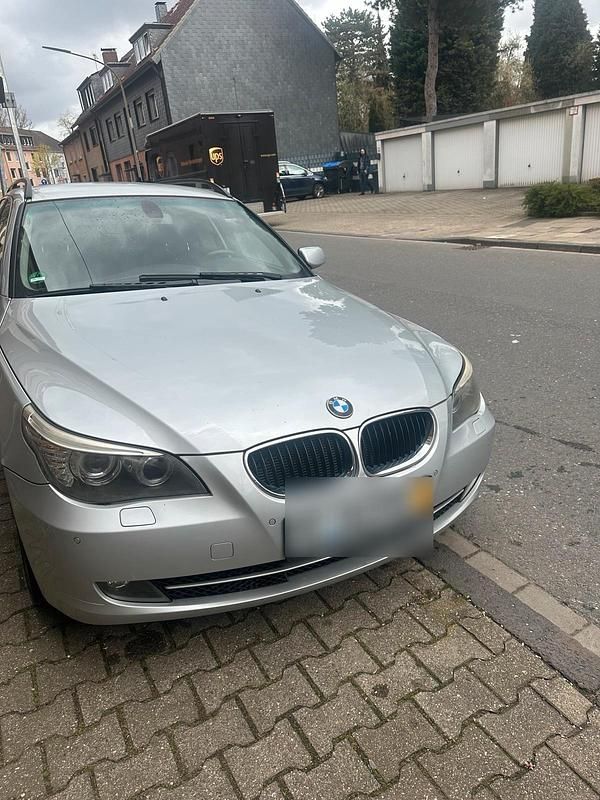 Gebraucht BMW 520 183 PS (134 kW) 2009 Grau Kombi